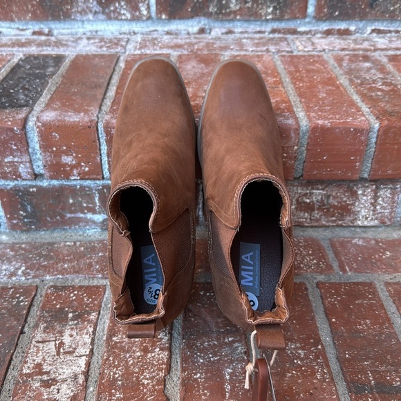 Mia Emersyn Pull On Brown Ankle Bootie Women's Size 8.5 - Picture 5 of 6